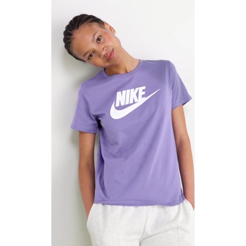Nike Light Purple Graphic Swoosh T-Shirt Activewear Small